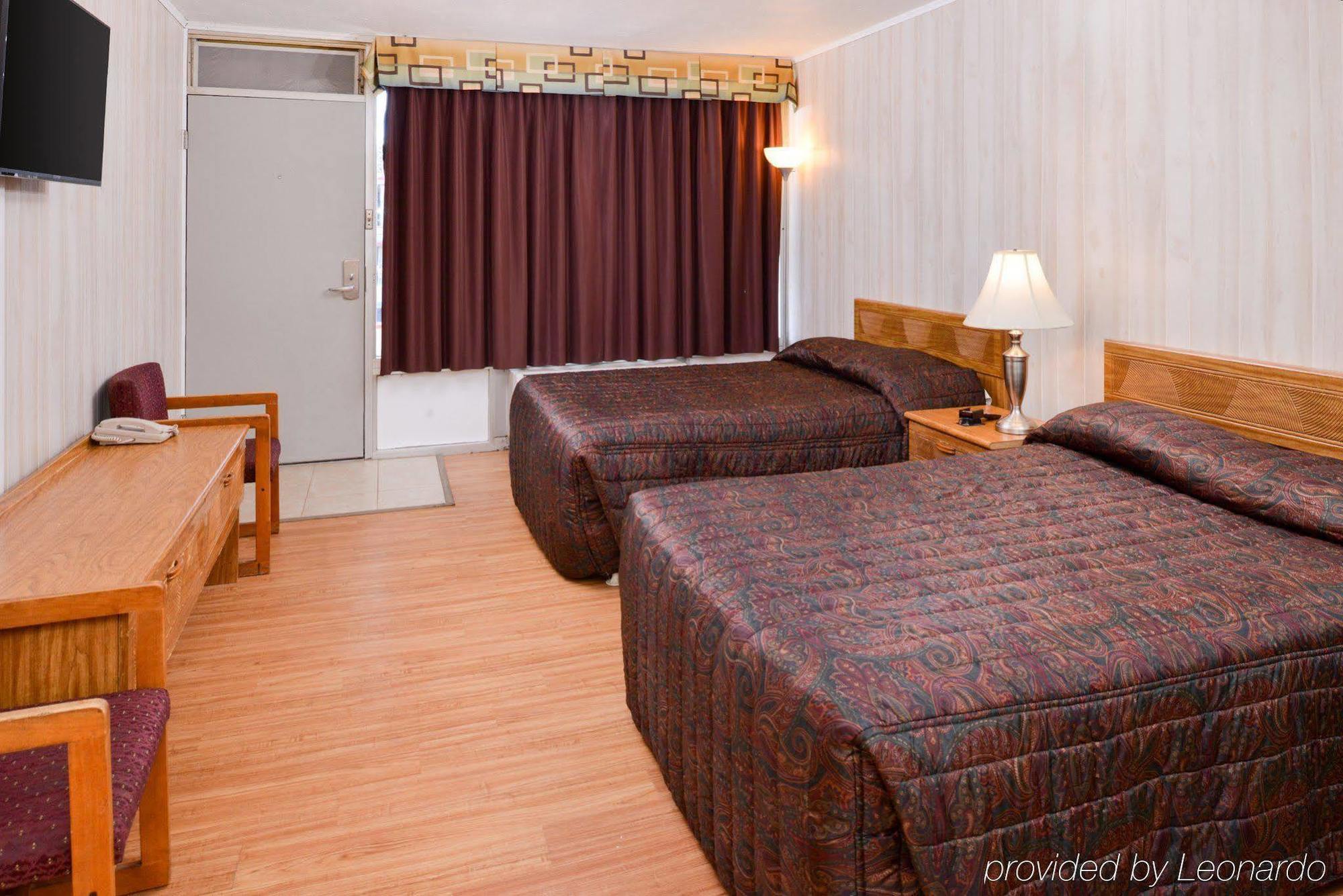 Red Carpet Inn Battleboro Esterno foto