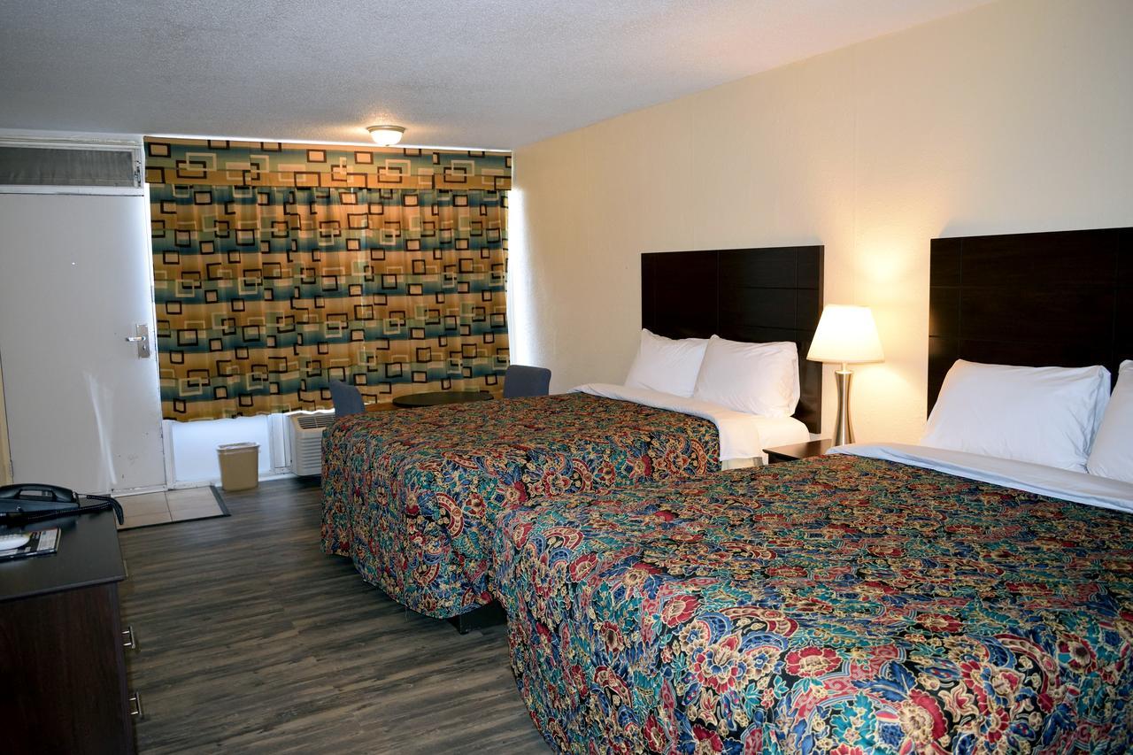 Red Carpet Inn Battleboro Esterno foto