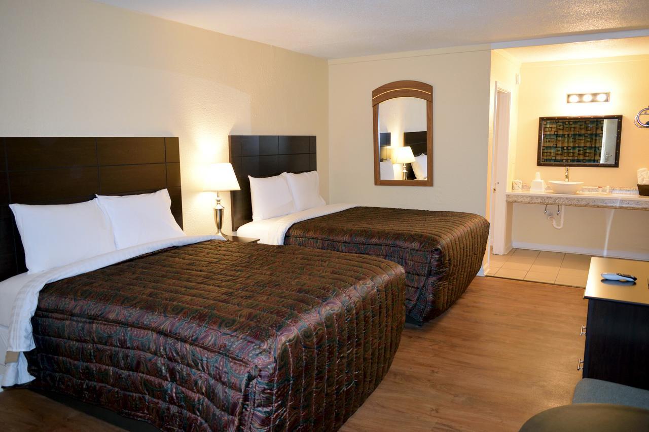 Red Carpet Inn Battleboro Esterno foto