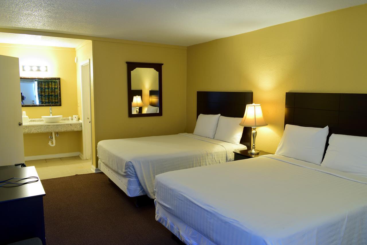 Red Carpet Inn Battleboro Esterno foto